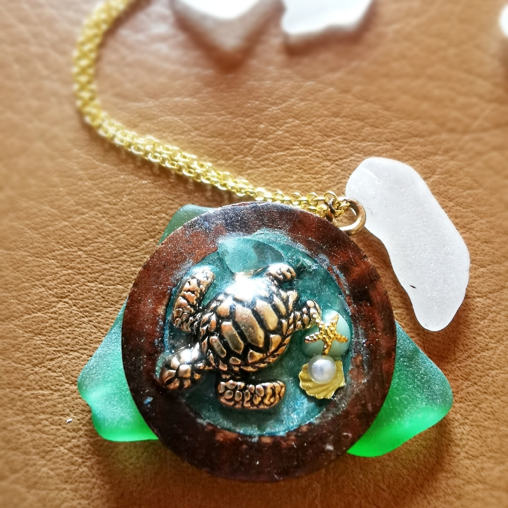 Sea Turtle "Shell Up" - Picture 3 of 4